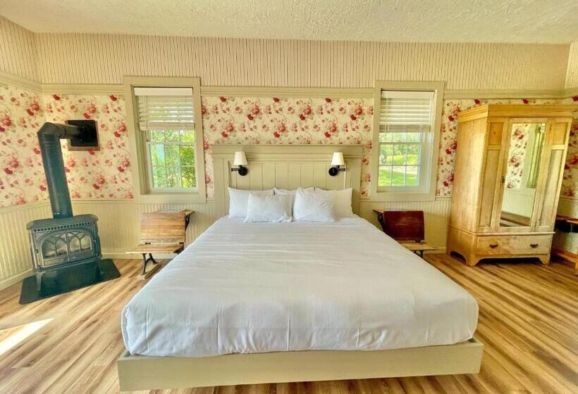 Стандартный Номер Кровать Кинг, The Wildflower Inn