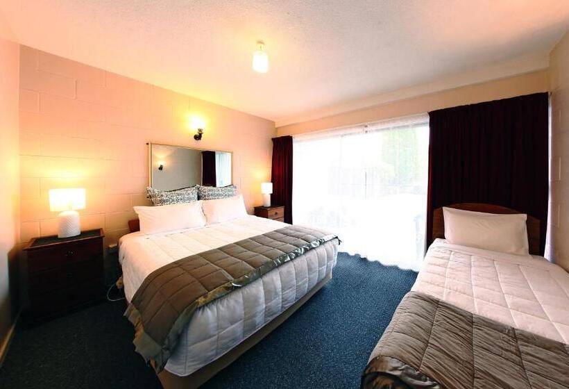 Апартаменты 2 Спальни, 289 Midway Motel
