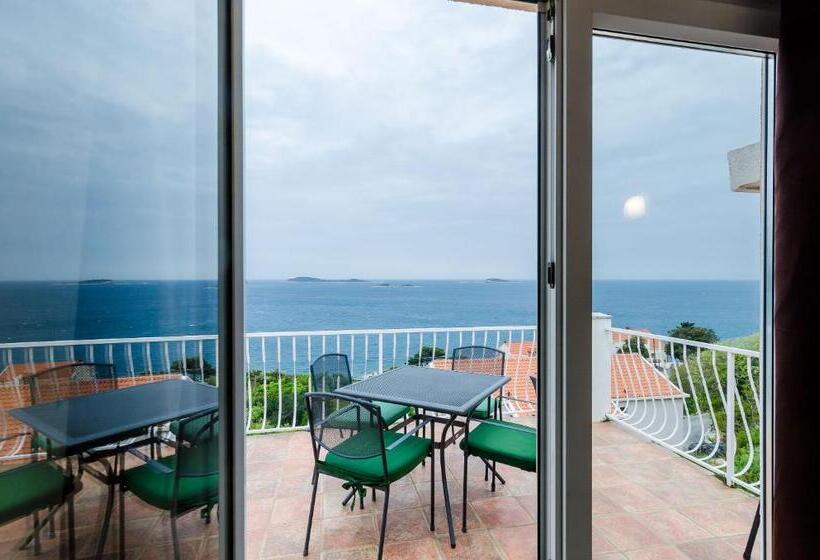 Apartamento 1 Quarto Vista Mar com Sacada, Apartments Sandito