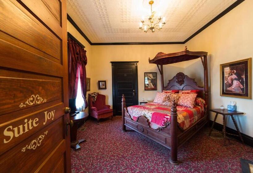 디럭스 스위트, Grand Victorian Inn