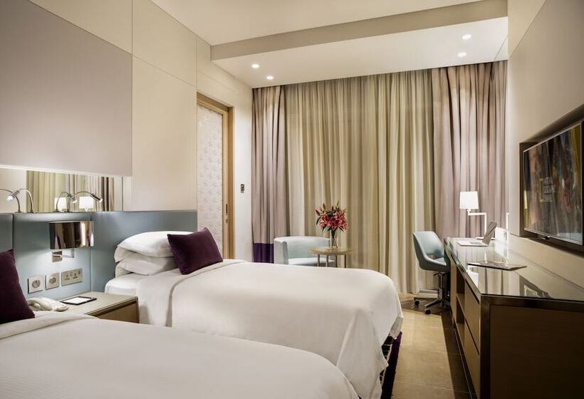 Люкс 2 Спальни, Capital Centre Arjaan By Rotana