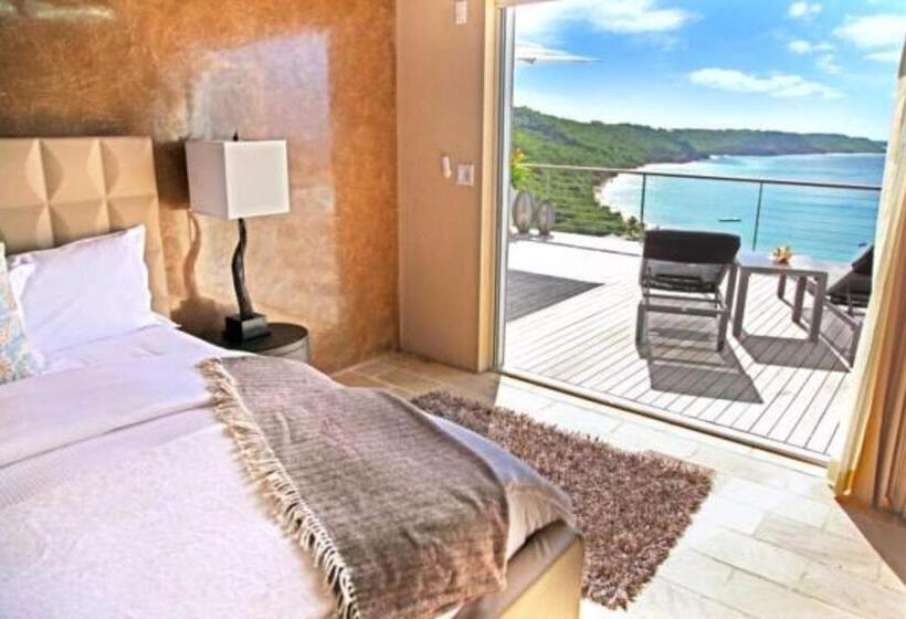 ویلا دلوکس 3 خوابه, Ceblue Villas