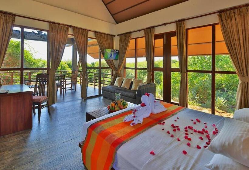 Номер Стандарт, Laya Safari Resorts & Spa