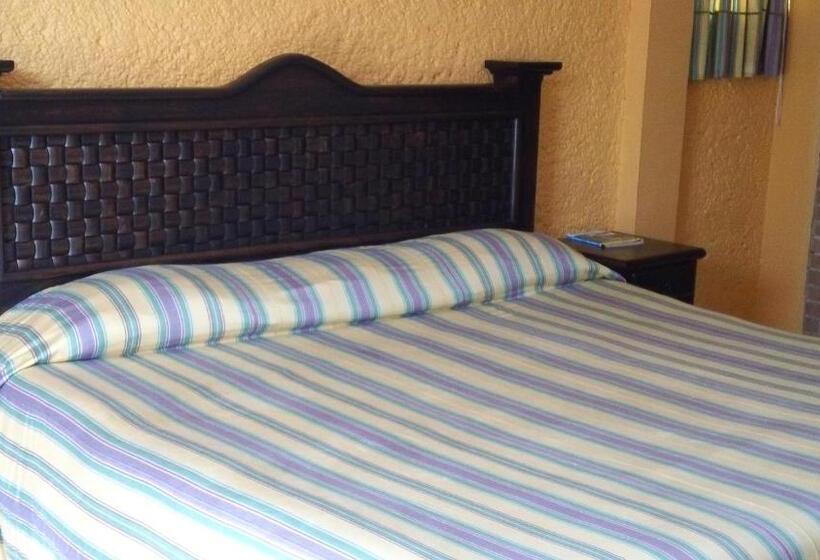 キングサイズベッドのスタンダードルーム, Villa Monarca Inn