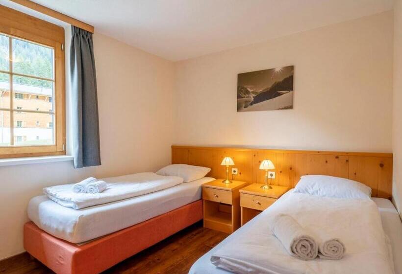Апартаменты 3 Спальни, Landal Hochmontafon