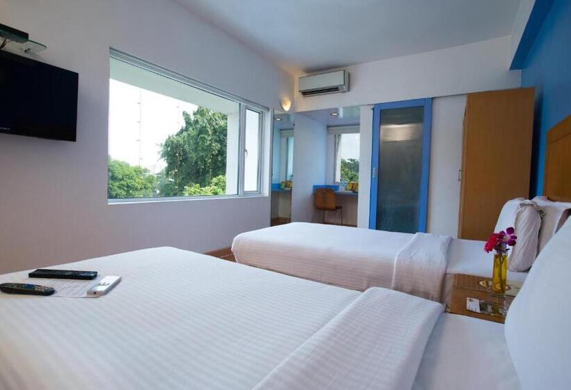 חדר דלוקס, Marina Inn Egmore Chennai