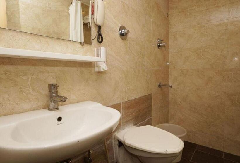 חדר דלוקס יחיד, Marina Inn Egmore Chennai