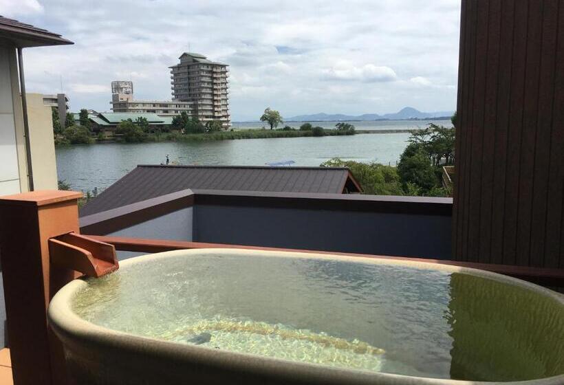 Номер Deluxe Вид на Озеро, Biwako Ryokusuitei