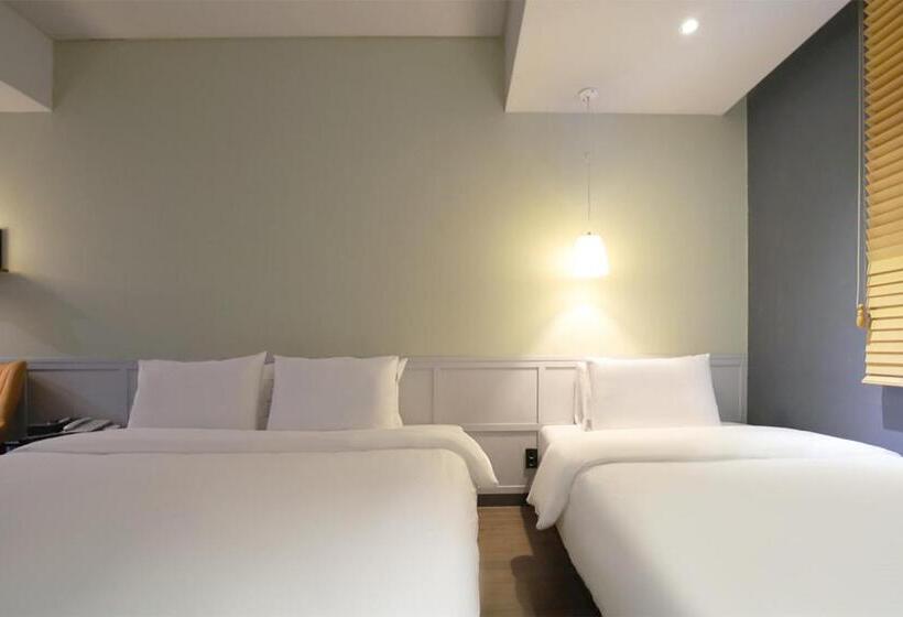 Номер Стандарт, Seomyeon Hound Hotel 1st Street