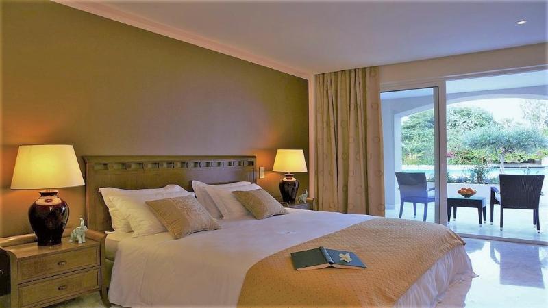 海景套房, Out Of The Blue Resort & Spa