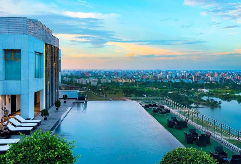 اتاق لوکس با تخت بزرگ, Le Méridien Dhaka