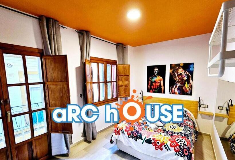 اتاق استاندارد, Arc House Plaza