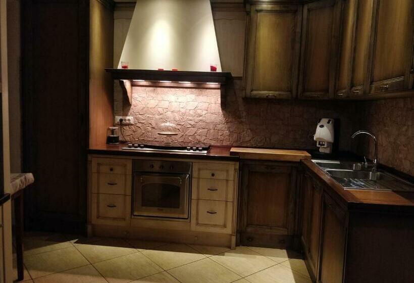 خانه 2 خوابه, Casa Riva