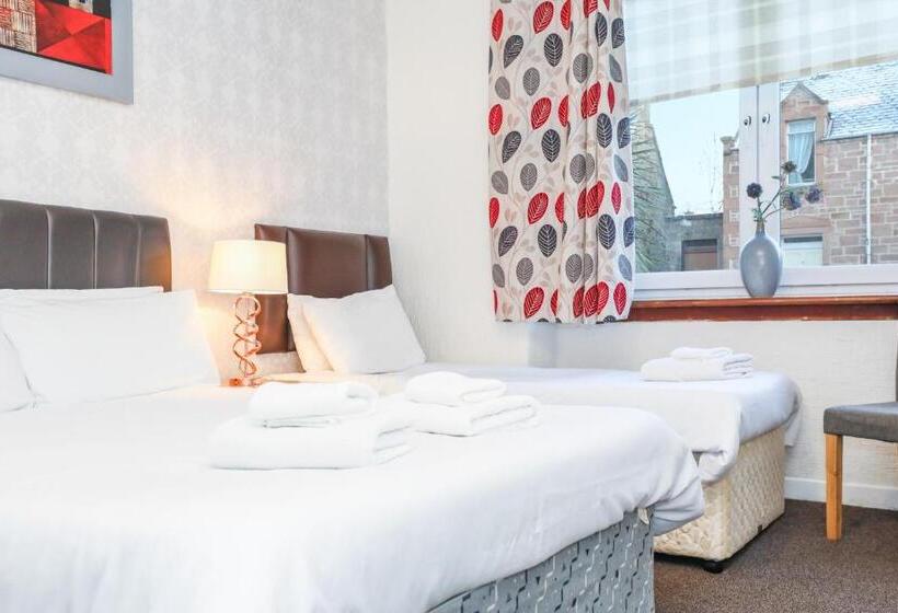 חדר סטנדרט לשלושה, Mystayinn Strathblane House