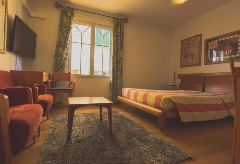 스탠다드 스튜디오, Apartamentos Turisticos Avenue Park