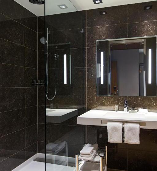 Люкс Кровать Кинг, Ac Hotel Cincinnati At Liberty Center