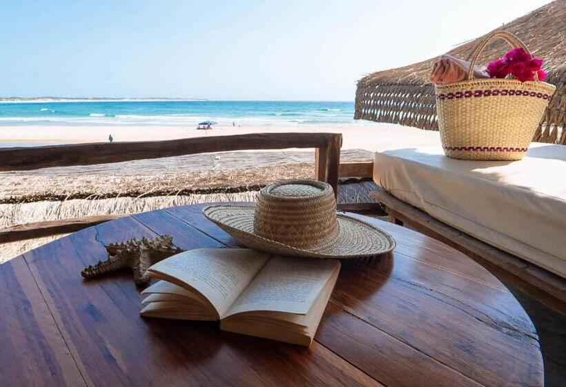 Bungalow Familiar, Casa Na Praia Tofo  Beach Front