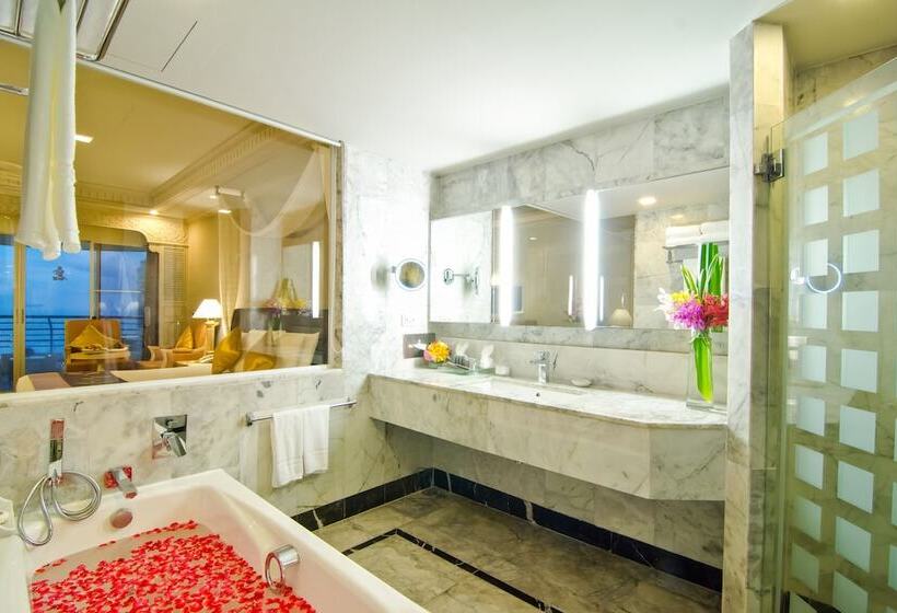 Номер Стандарт Вид на Море, Royal Cliff Beach Hotel Pattaya