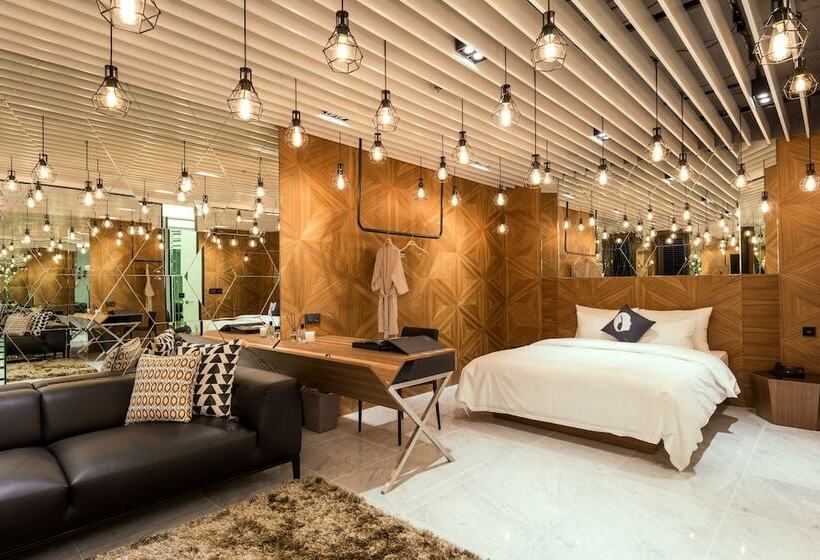 スイート, The Designers Dongdaemun