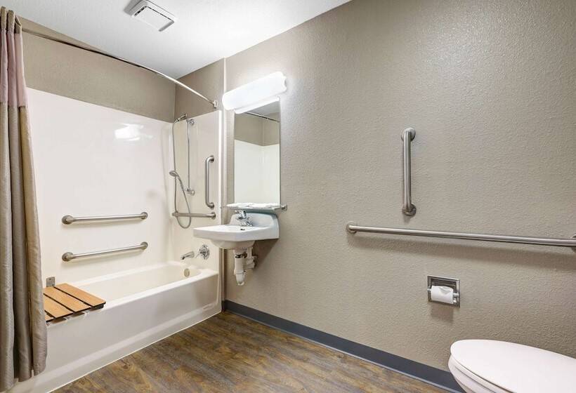 Номер Стандарт Адаптированный для Инвалидов, Motel 6kirkland, Wa  North Kirkland