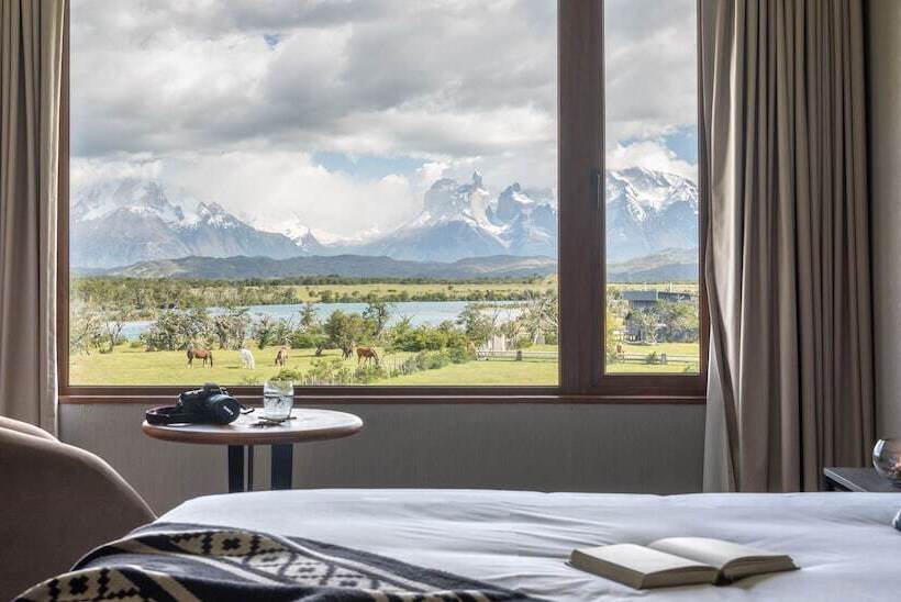 اتاق سوپریور با چشم‌انداز کوهستان, Río Serrano Hotel + Spa