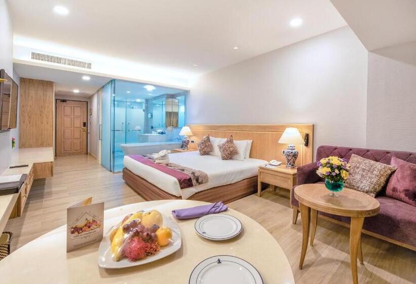 Номер Deluxe, Royal Cliff Beach Hotel Pattaya