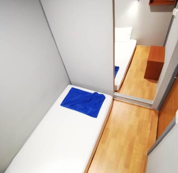 이코노미 룸, Leisure Hostel