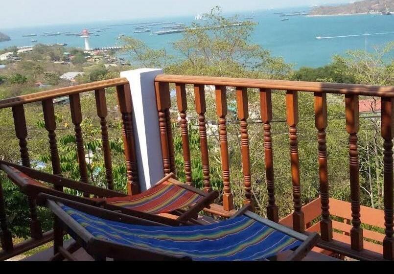 Номер Стандарт Вид на Море, บ้านนางฟ้า เกาะสีชัง Baan Nangfa