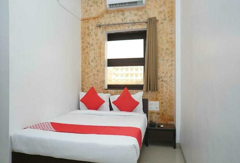 Трехместный Номер Классика, Oyo Flagship 81100  Sai Lodging