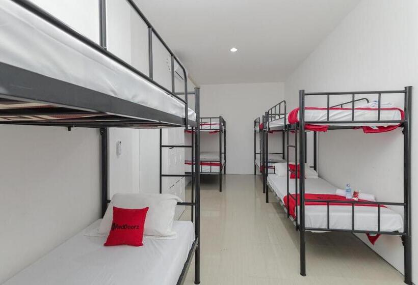 Кровать в Общей Комнате, Yayah Residence At Sawojajar Bogor Redpartner