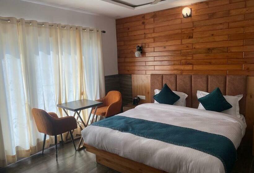 Номер Superior, The Aesthetic Hotel & Restaurant