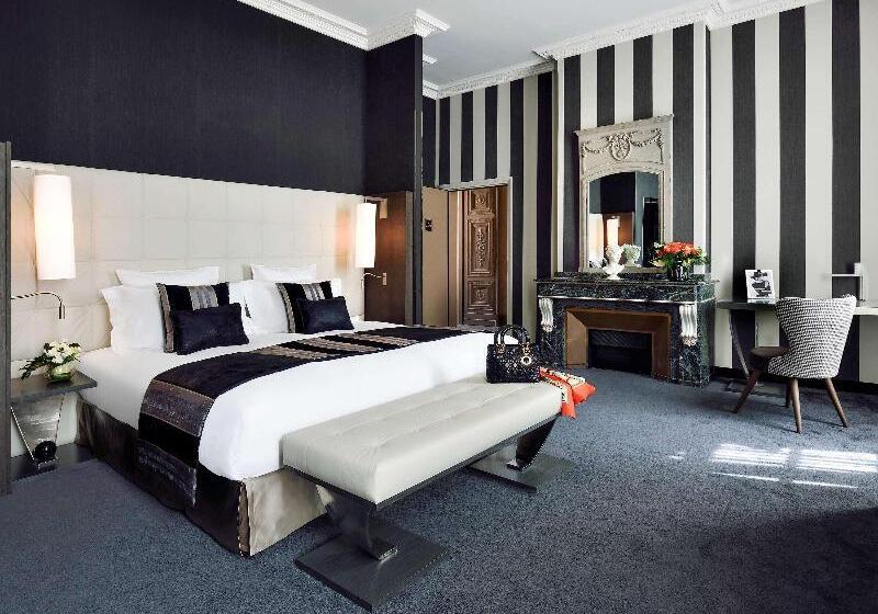 سوئیت جونیور با تخت بزرگ, La Cour Des Consuls Hotel And Spa Toulouse   Mgallery