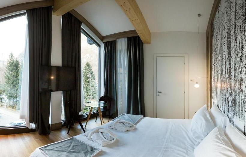 Family Suite, Mirtillo Rosso Family