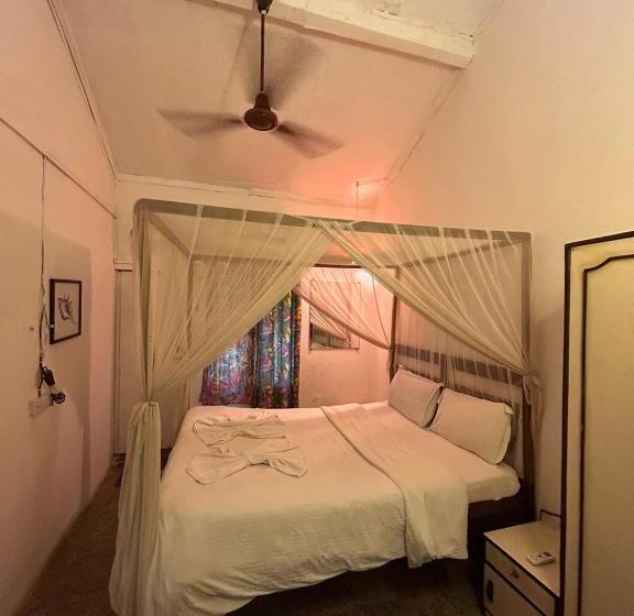 Standard Room without Air Conditioning, Ocean View Goan Beach House