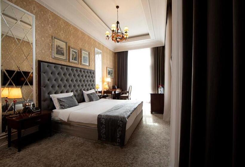اتاق لوکس با بالکن, Sapphire City