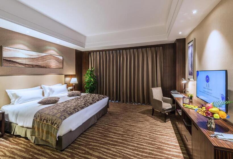 Номер Deluxe Кровать Кинг, Grand Mercure Qingdao Airlines
