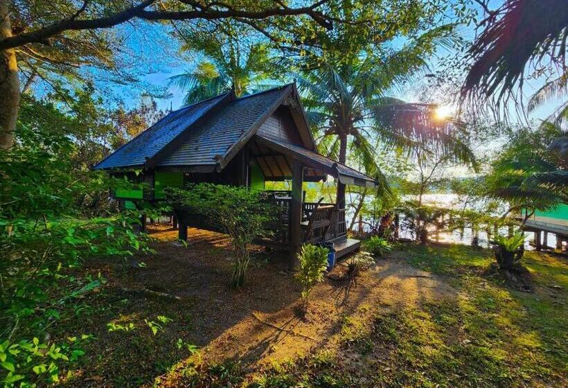 Трехместный Номер Deluxe Вид на Море, Banmae Resort Kohchang