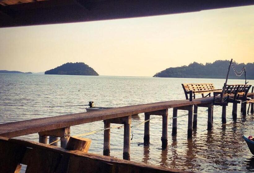 Семейный Номер Боковой Вид на Море, Banmae Resort Kohchang