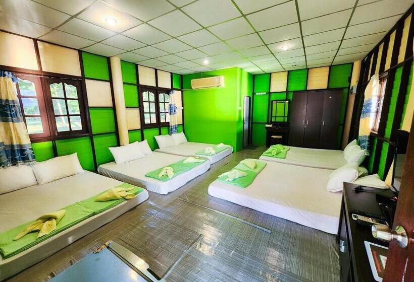 Семейный Номер Боковой Вид на Море, Banmae Resort Kohchang