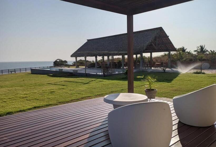 디럭스 테라스 룸 바다 전망, Lyttos Bungalows