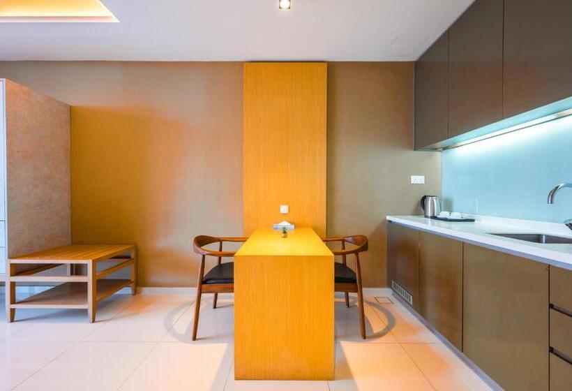 带双人大床的行政管理套房, Greystone 99 Suites