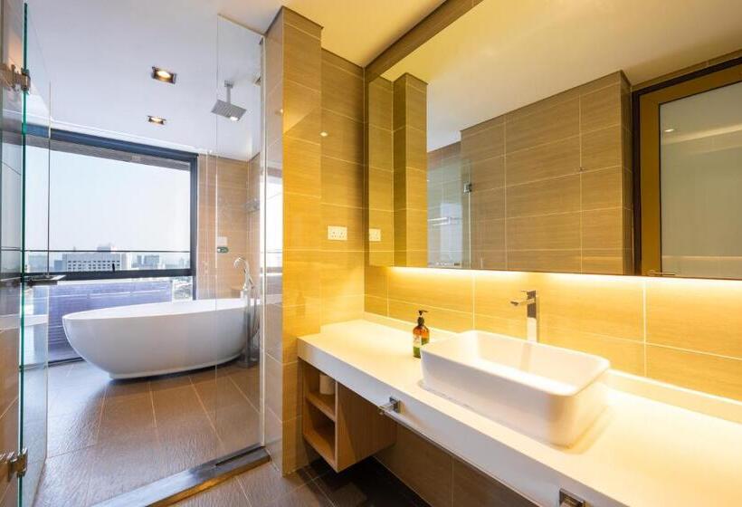 带阳台套房, Greystone 99 Suites