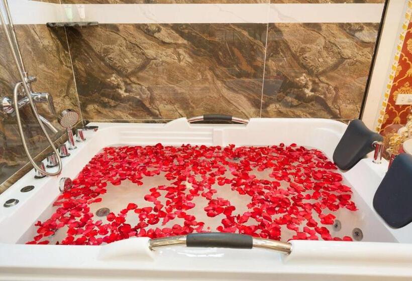 اتاق استاندارد با تخت بزرگ, King S Hotel Linh đàm 1