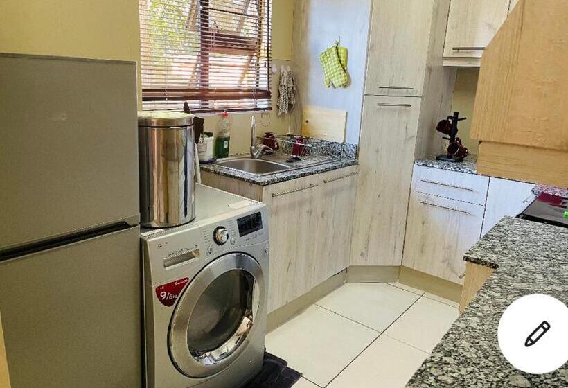 Семейный Номер Deluxe, Snamel Guest House Waterfall