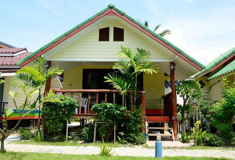 패밀리 방갈로, Chongkhao Resort  Phi Phi Island
