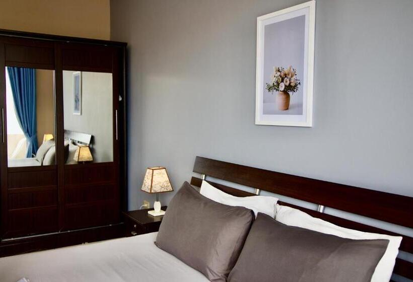 Номер Стандарт Вид на Море с Балконом, Golden Guesthouse By The Beach Cha Am