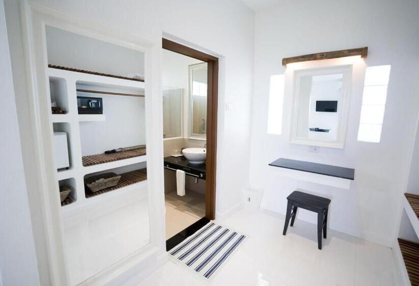 디럭스 방갈로, King S Garden Resort   Sha Plus