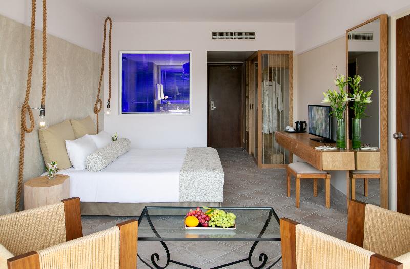 수피리어 룸, Ratana Hotel Rassada, Phuket Town  Sha Extra Plus
