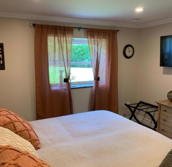 Апартаменты 1 Спальня, Trinity Guest House