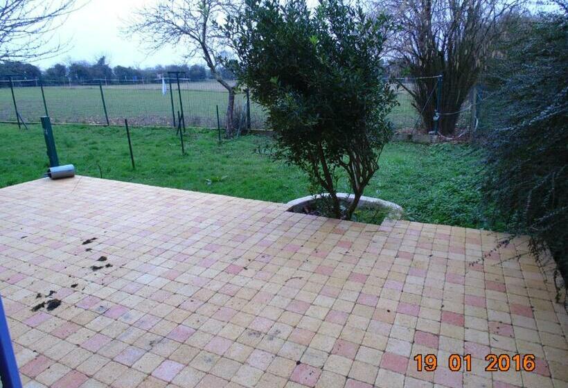 Дом 3 Спальни, Gite Le Clos Constance